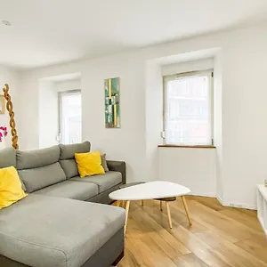 Homey Friendly - Proche Gare - Terrasse Privee - Wifi , La Roche-sur-Foron France
